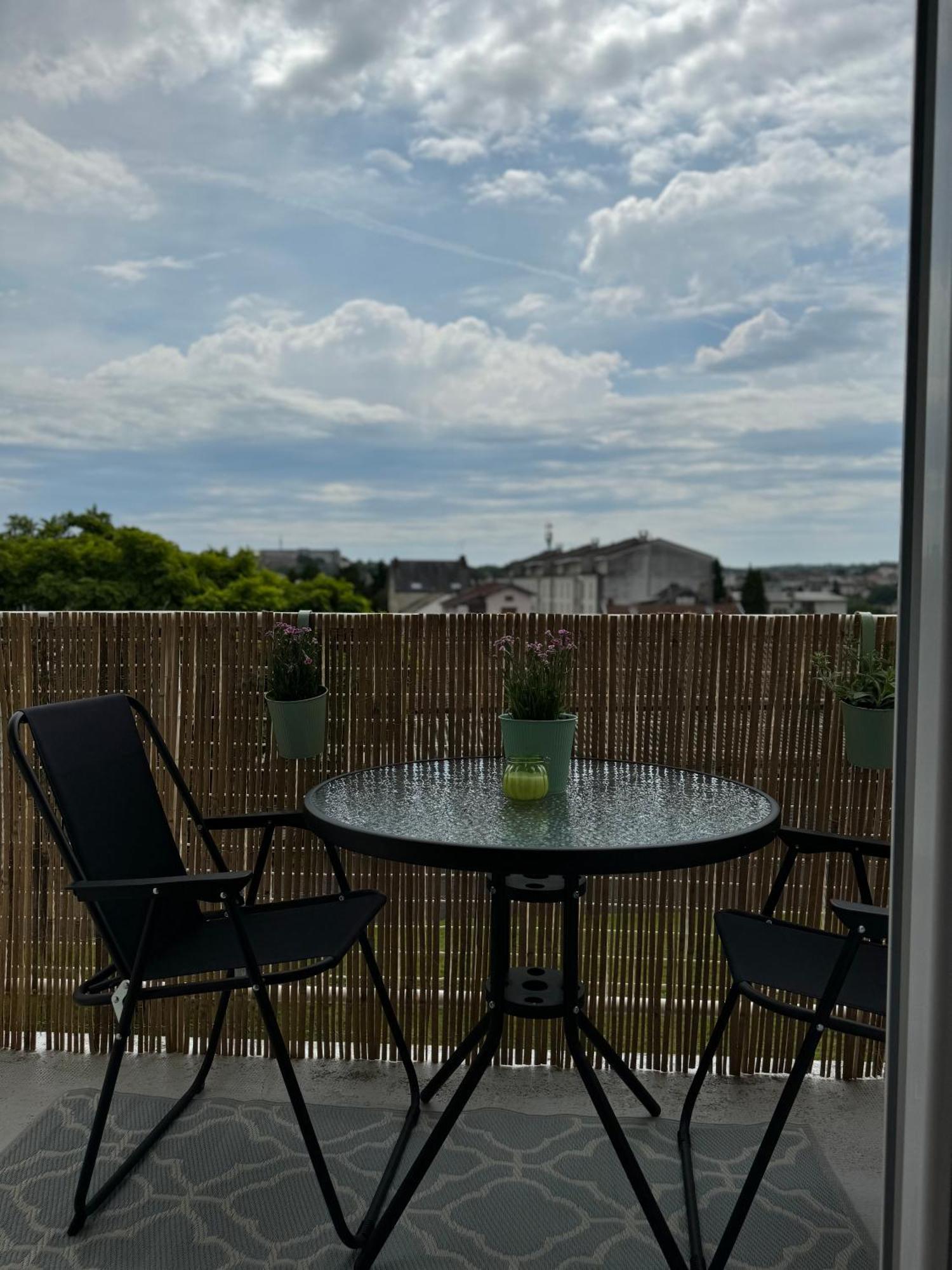 Appartement Chaleureux Et Spacieux T3 Limoges Buitenkant foto